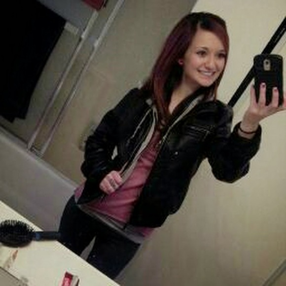 Meet your Posher, Chasity - Picture 1 of 1